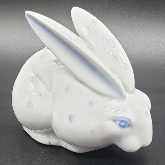 Abbott Collection Small White Porcelain Blue Spotted Rabbit Coin Bank w/Stopper - Picture 6 of 16